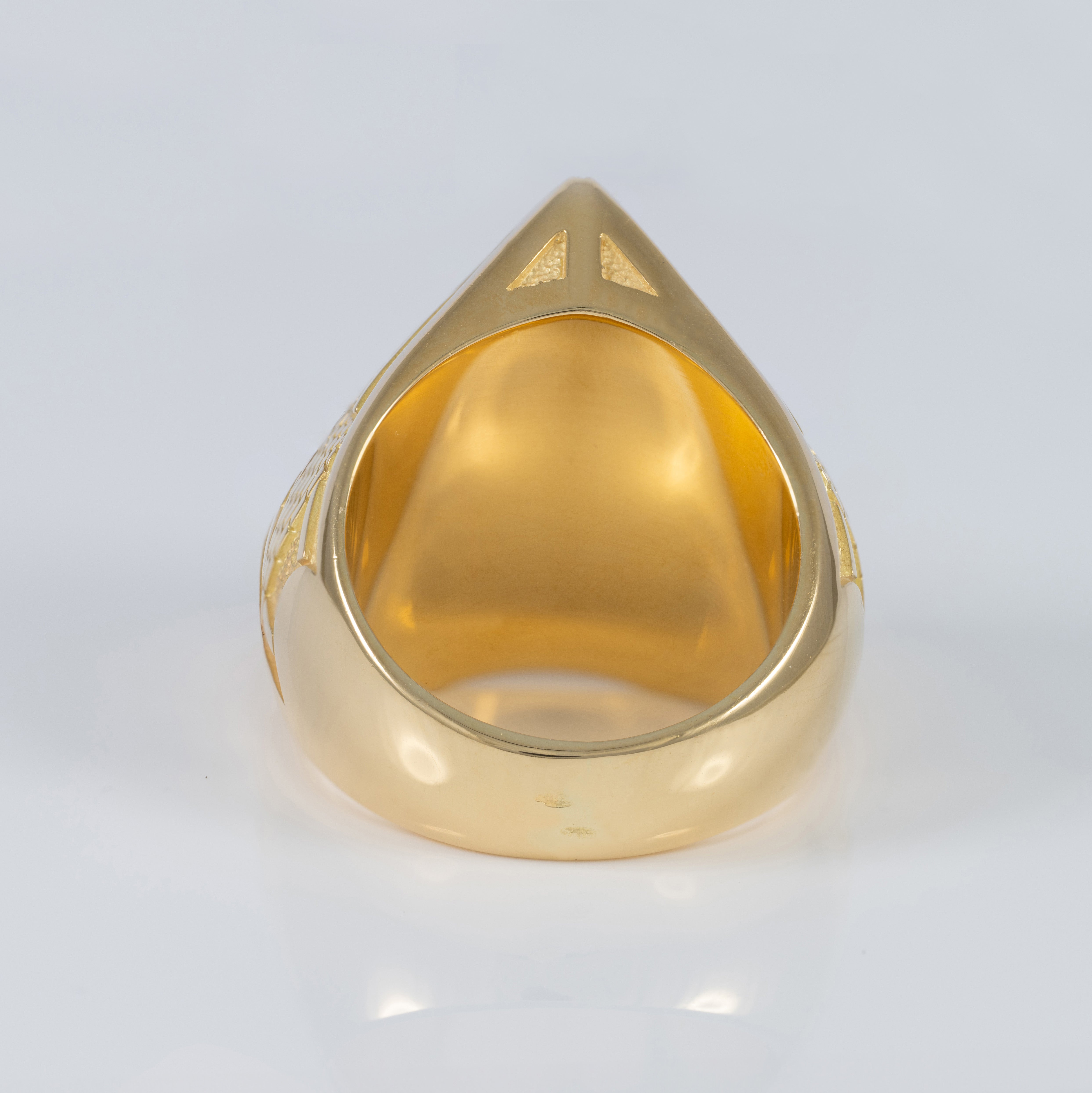 Anillo Iluminati de oro 18k 750