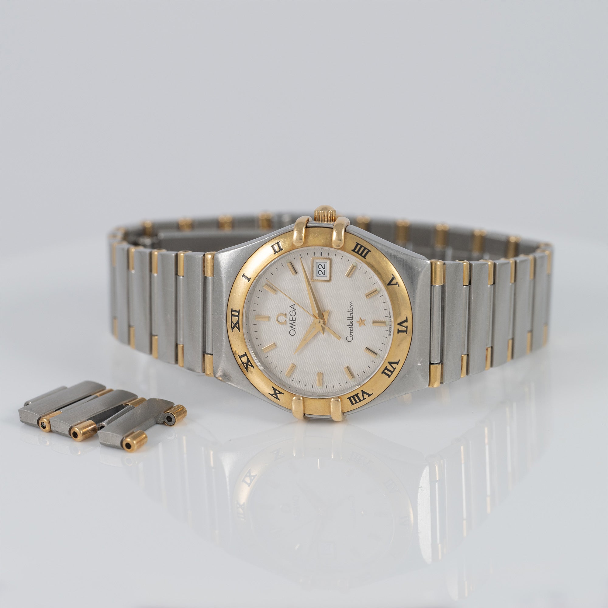 Omega Constellation Steel and Yellow Gold Ref: 1382.30.00