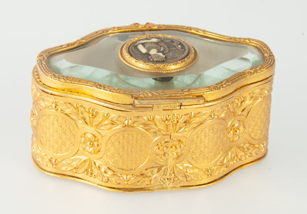 Caja joyero Art Nouveau de metal con cristal biselado y acolchado capitoné