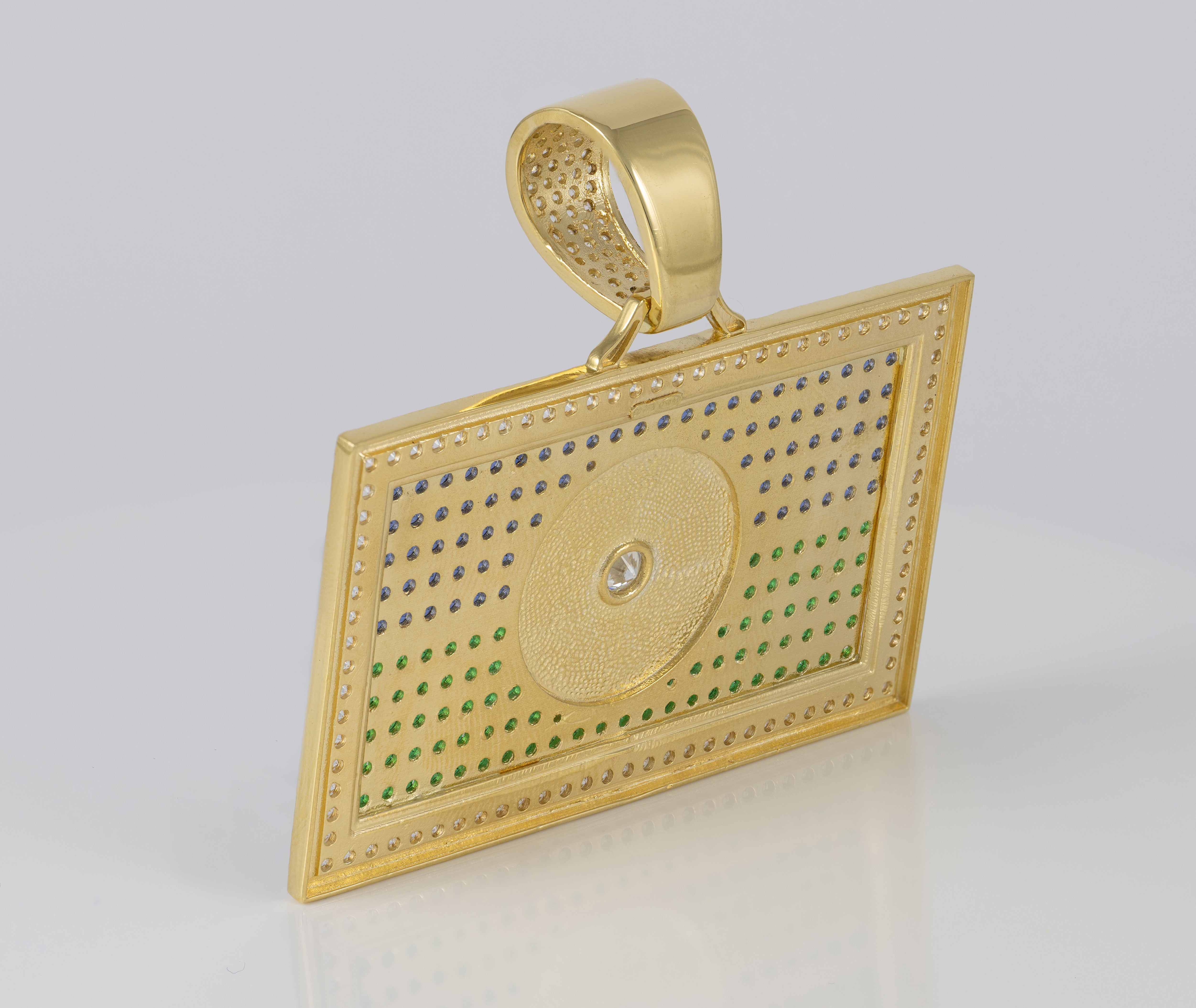 Colgante bandera gitana en oro 18k 750 y circonitas