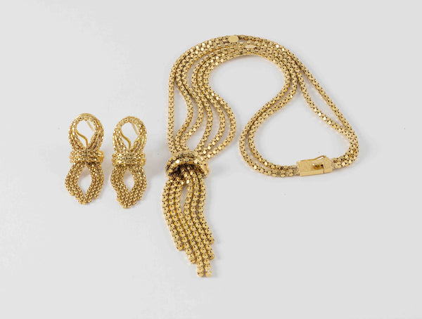 Conjunto de collar y pendientes en oro amarillo 18k