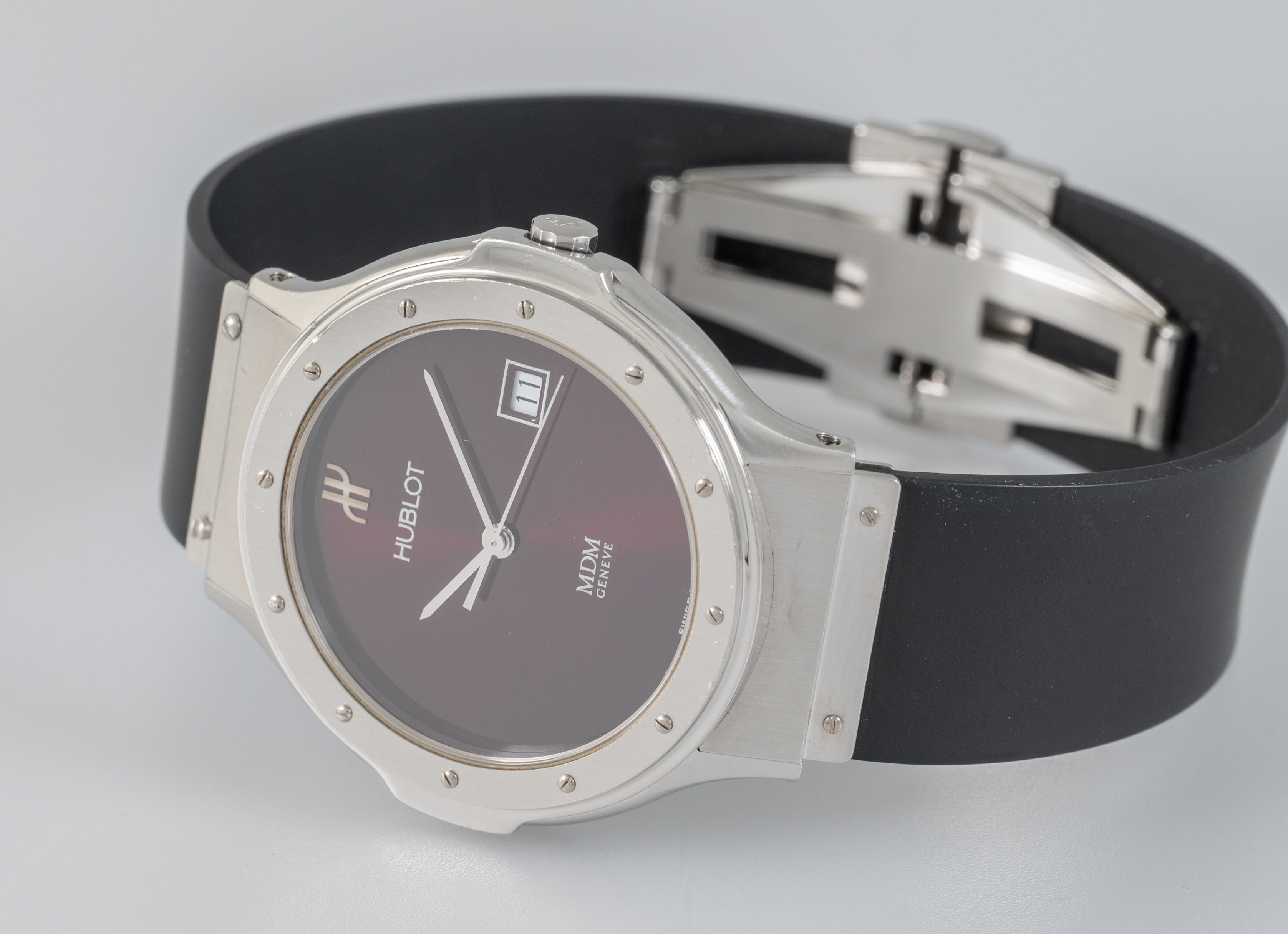Hublot Classic MDM Geneve Burdeos Dial Ref: 1523.1