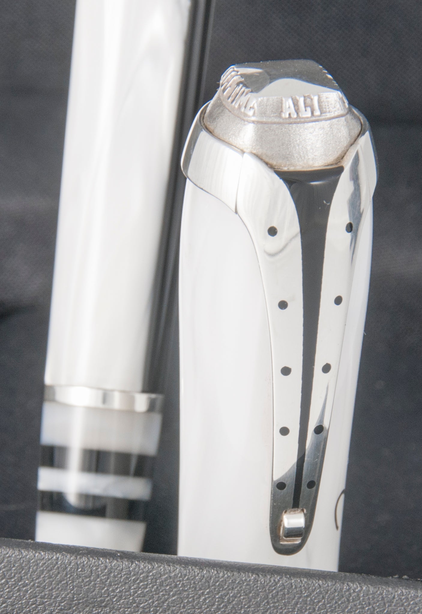 Montegrappa Muhammad Ali Sterling Silver Fountain Pen Limited Edition Nib 18k Gold