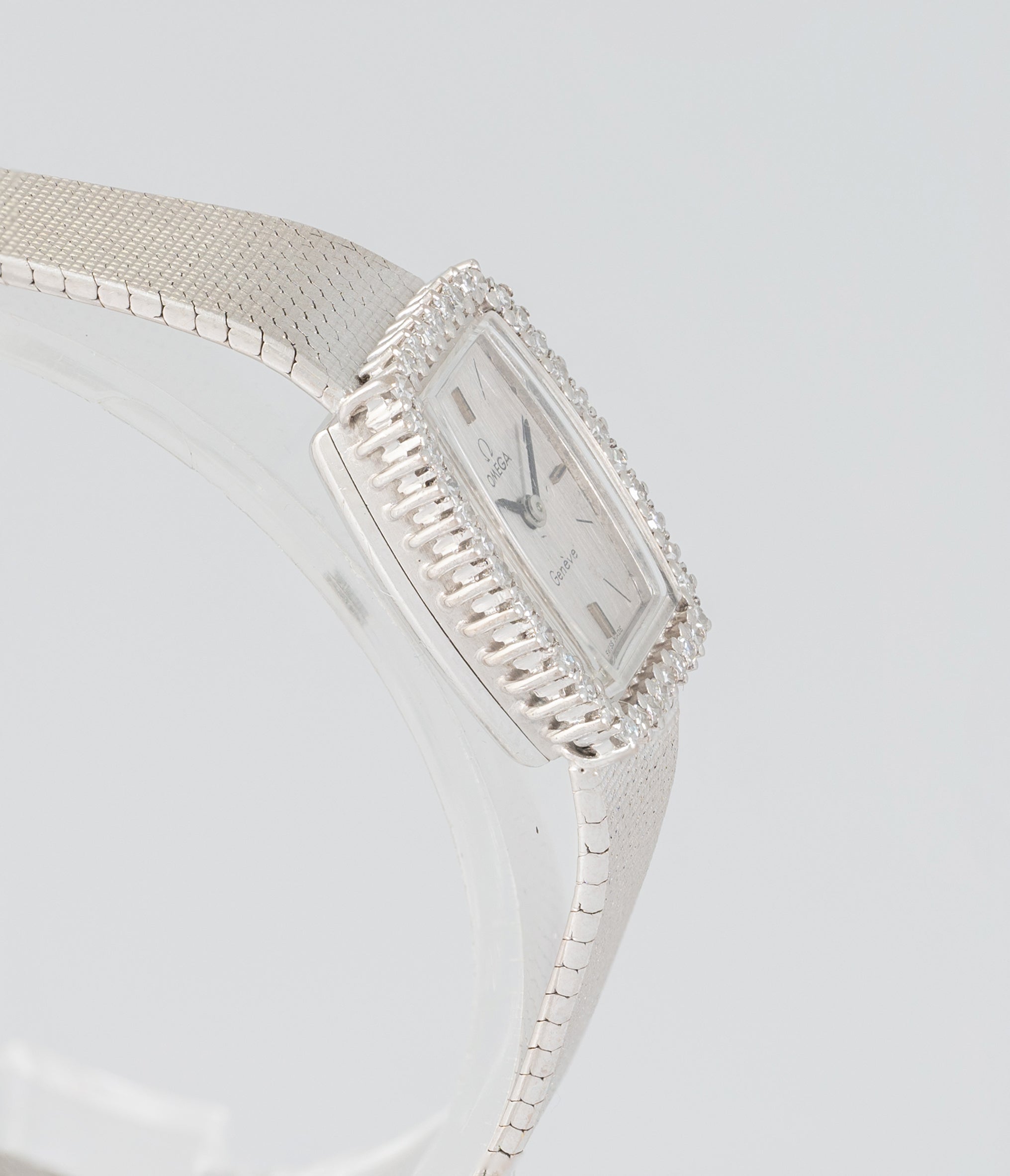 Omega Geneve White Gold 18k and Diamonds 0.4 ct Square Dial