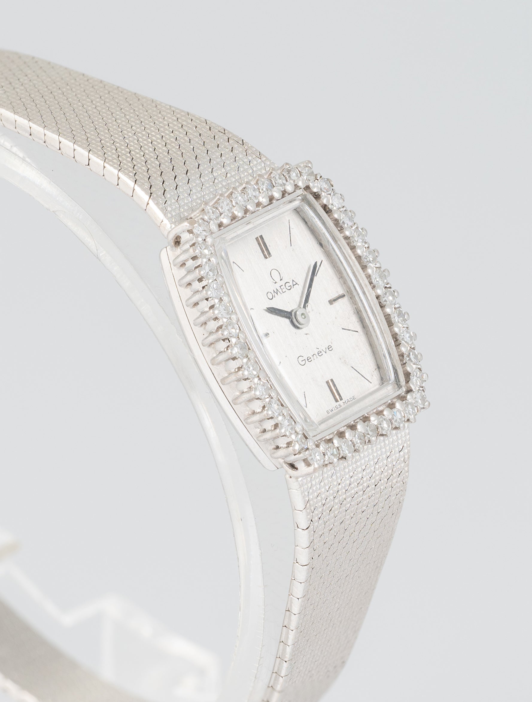 Omega Geneve White Gold 18k and Diamonds 0.4 ct Square Dial