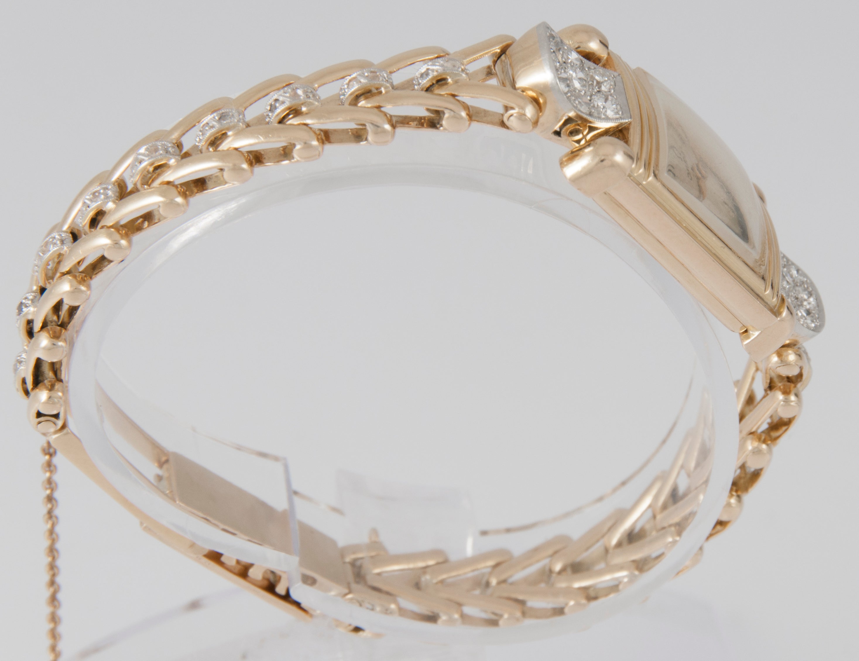 Omega Yellow Gold 18k and Diamonds 0.7 ct Caliber R13.5 Year 1947