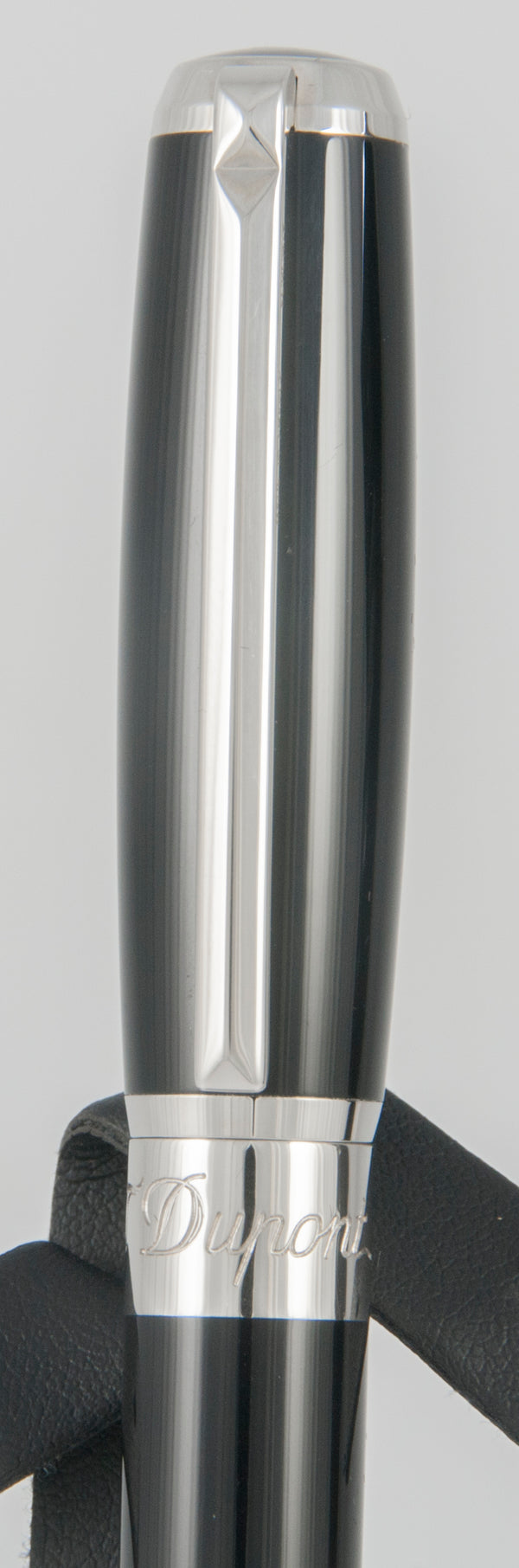 S.T. Dupont Elysee Line D Fountain Pen Nib 14k 585