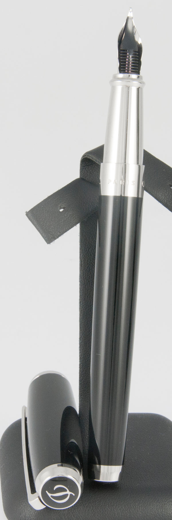 S.T. Dupont Elysee Line D Fountain Pen Nib 14k 585