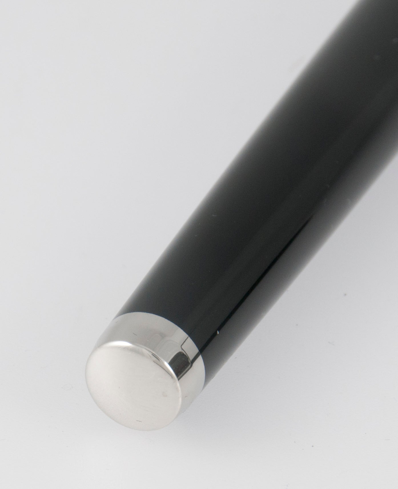 S.T. Dupont Elysee Line D Fountain Pen Nib 14k 585