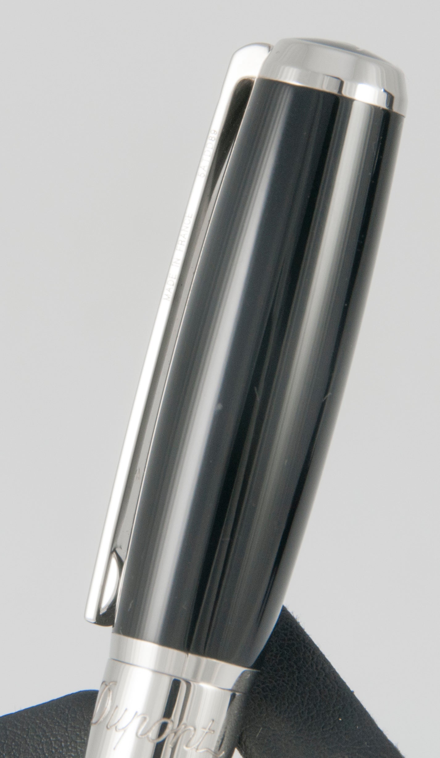 S.T. Dupont Elysee Line D Rollerball Pen