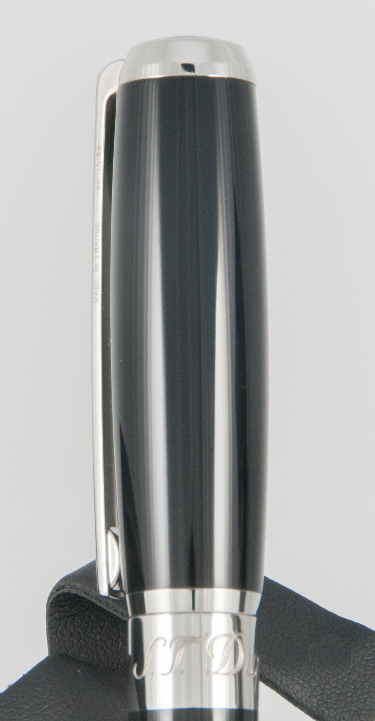 S.T. Dupont Elysee Line D Rollerball Pen