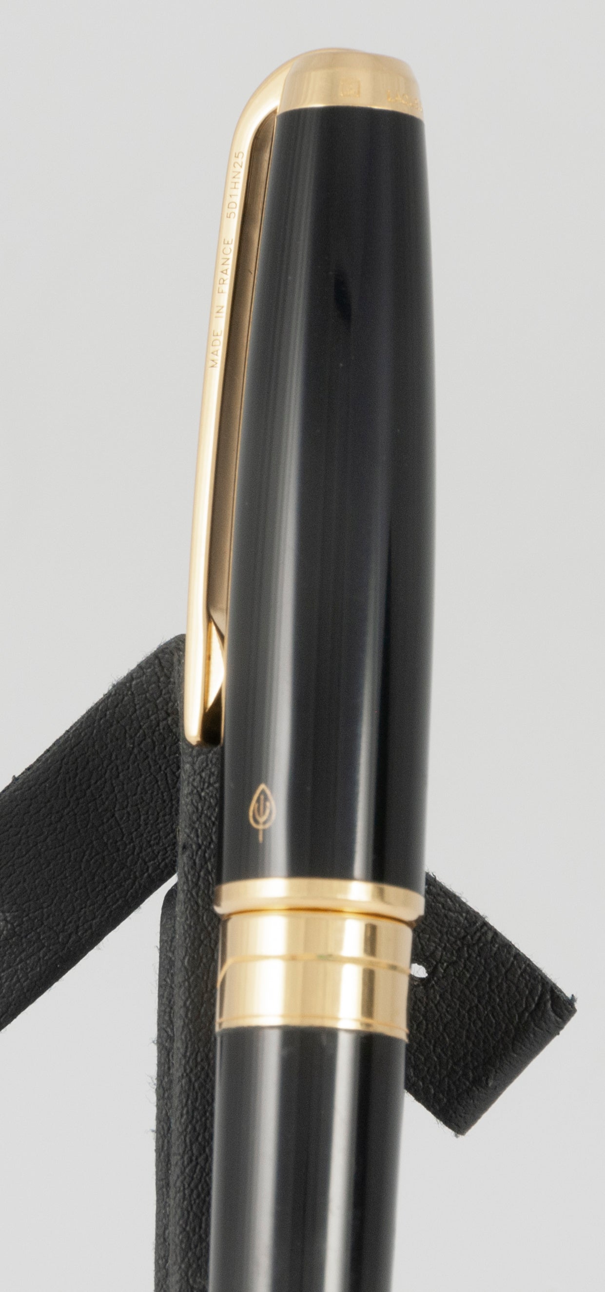 S.T. Dupont Rollerball Pen Laque de Chine