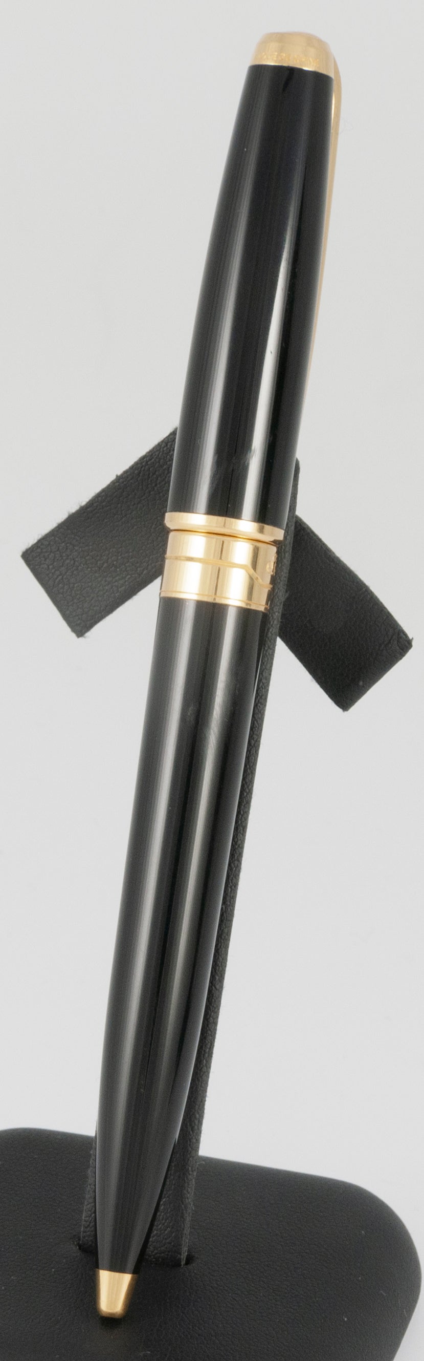 S.T. Dupont Rollerball Pen Laque de Chine