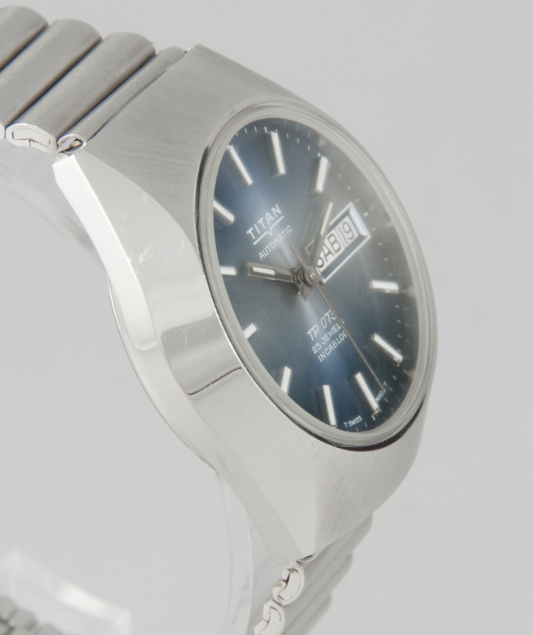 Titan Vintage Automatic TP 073 Day Date Steel Ref: 2168W3