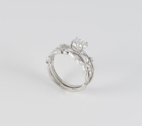 Conjunto de anillo de compromiso y alianza de boda en oro blanco 14k con moissanita 1 ct