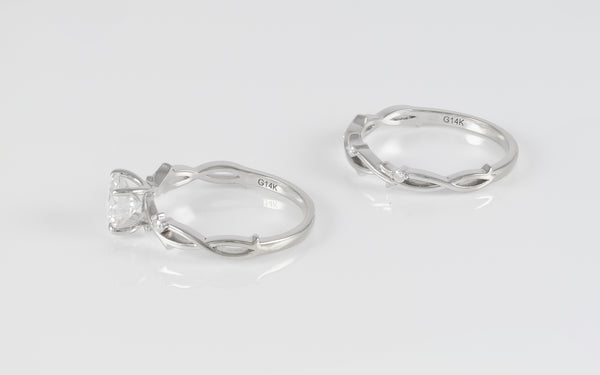 Conjunto de anillo de compromiso y alianza de boda en oro blanco 14k con moissanita 1 ct