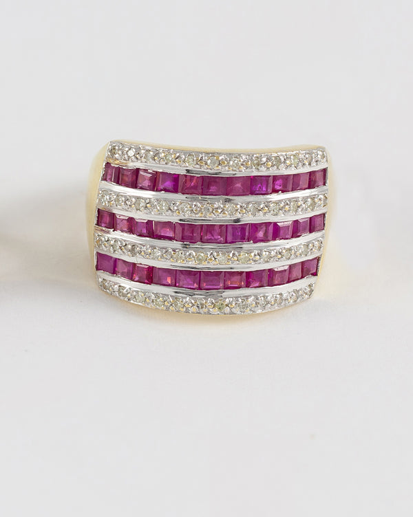 Anillo en oro amarillo 18k con diamantes y rubíes