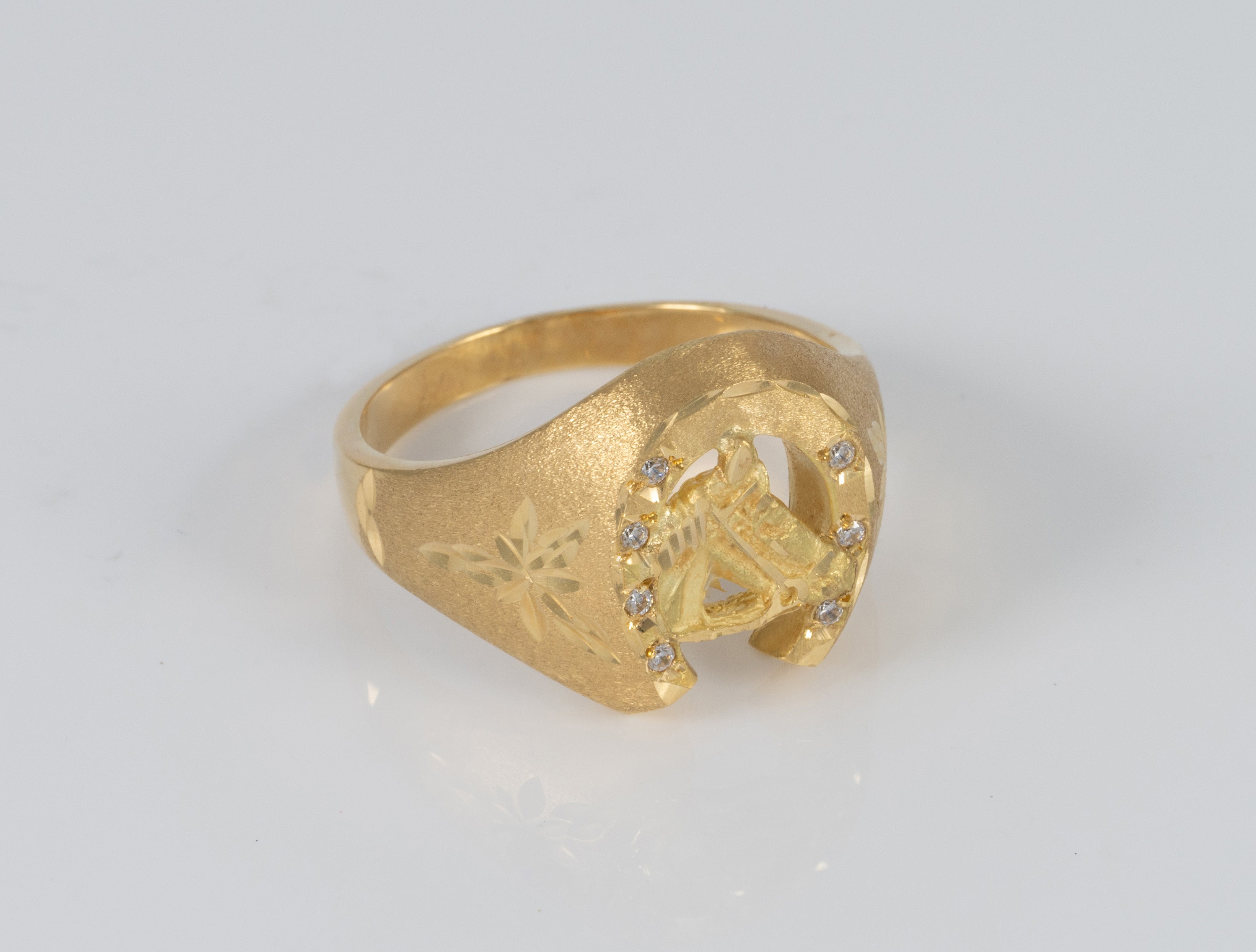 Anillo herradura caballo de oro 18k 750