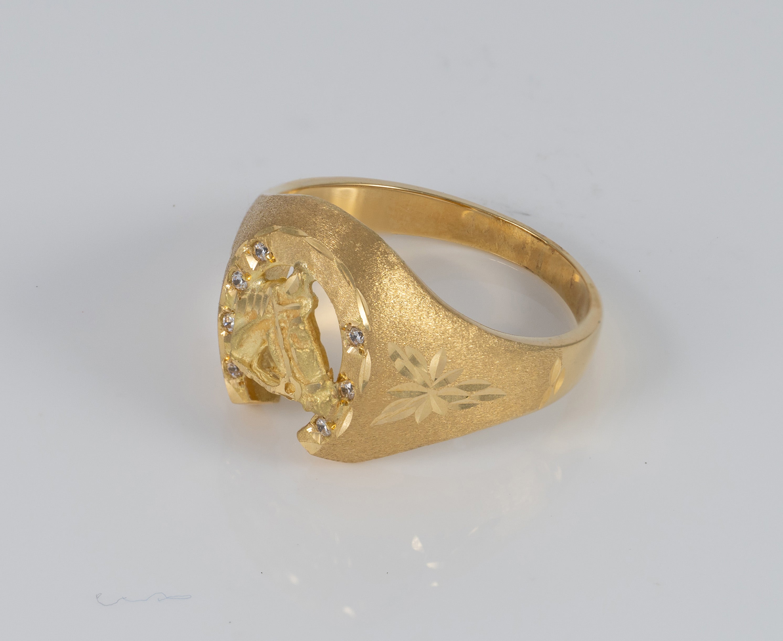 Anillo herradura caballo de oro 18k 750
