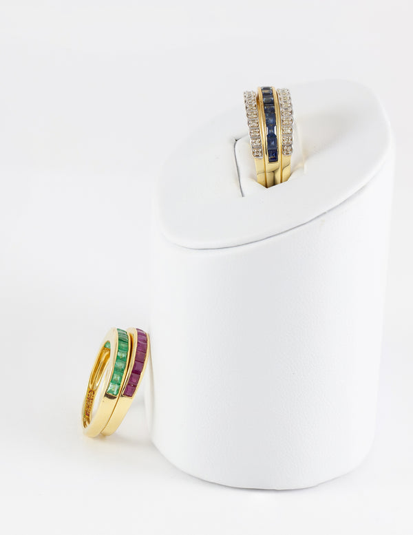Anillo Infinity en oro amarillo 18k con diamantes zafiros rubíes y esmeraldas