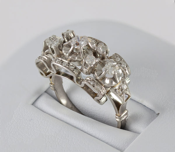 Anillo en oro blanco 18k y brillantes
