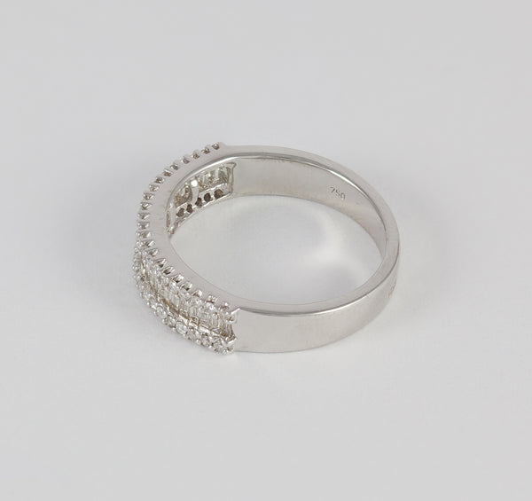 Anillo en oro blanco 18k con brillantes 1 ct
