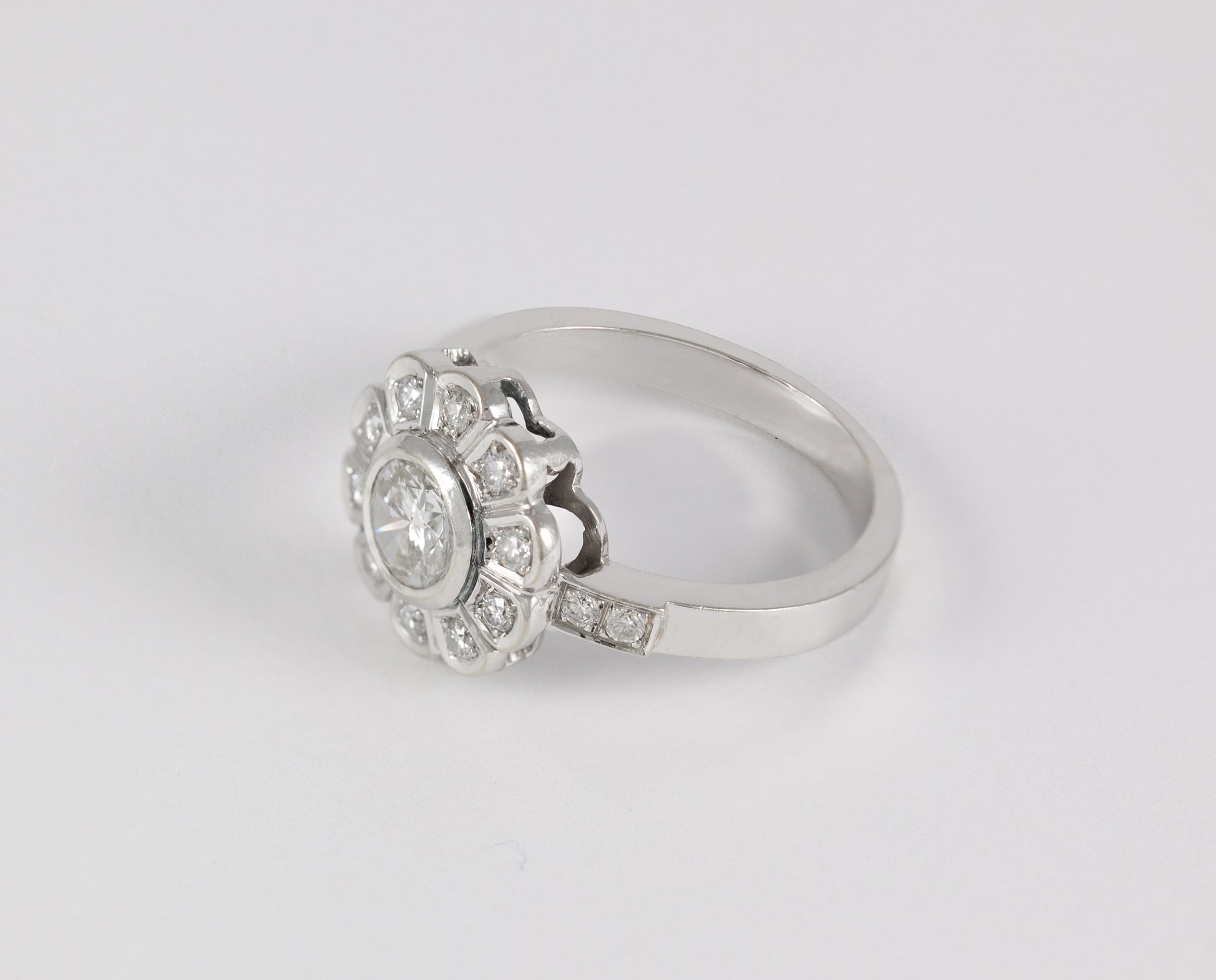 Anillo en oro blanco 18k con brillantes 1.20 ct