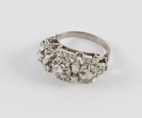 Anillo en oro blanco 18k y brillantes