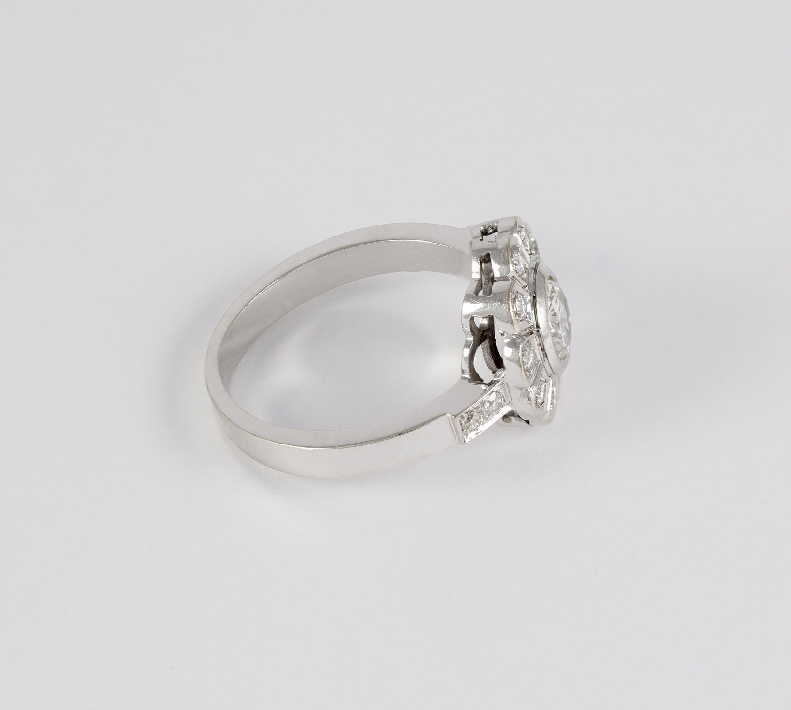 Anillo en oro blanco 18k con brillantes 1.20 ct