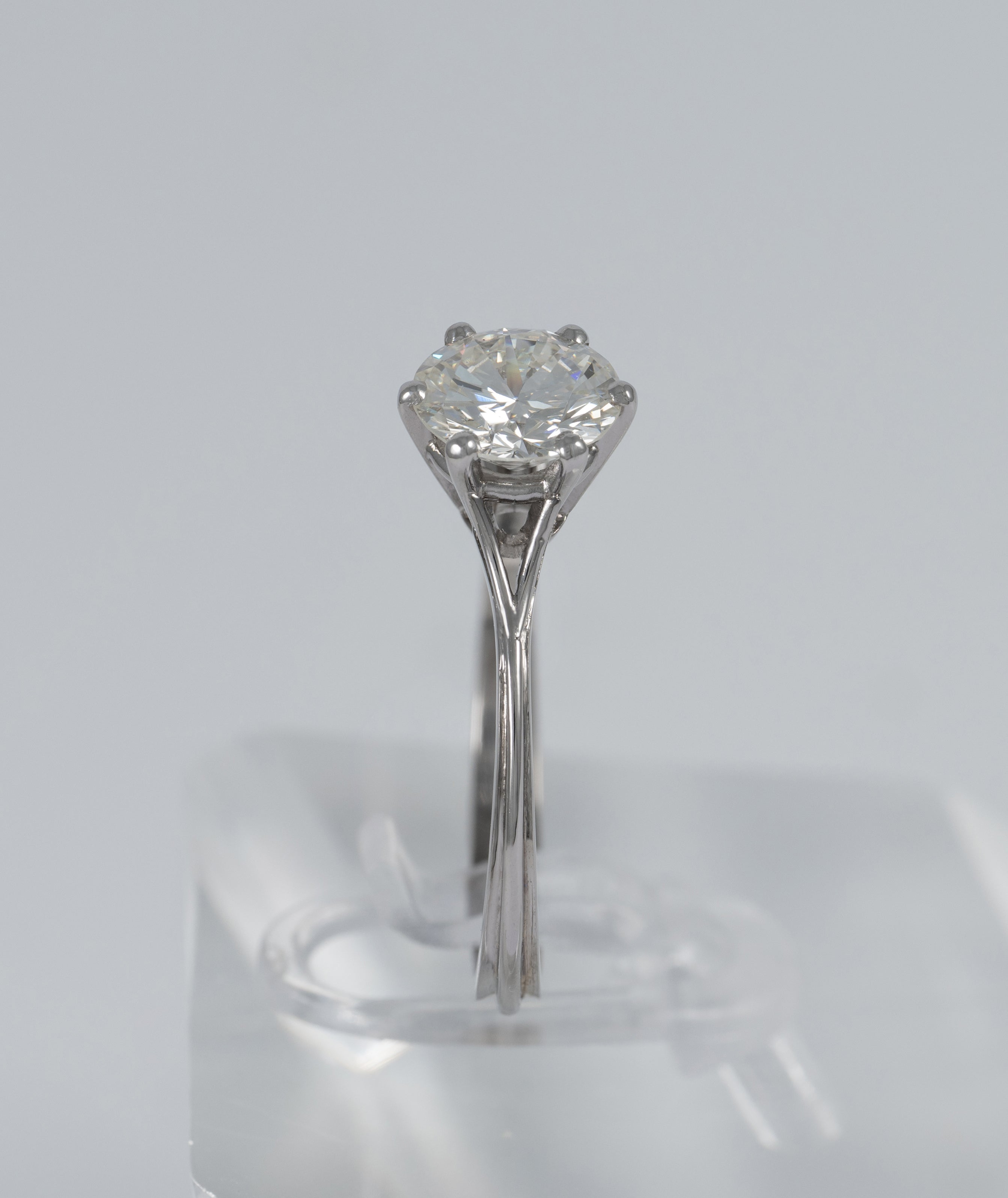 Anillo en oro blanco 18k con diamante 1.41 ct