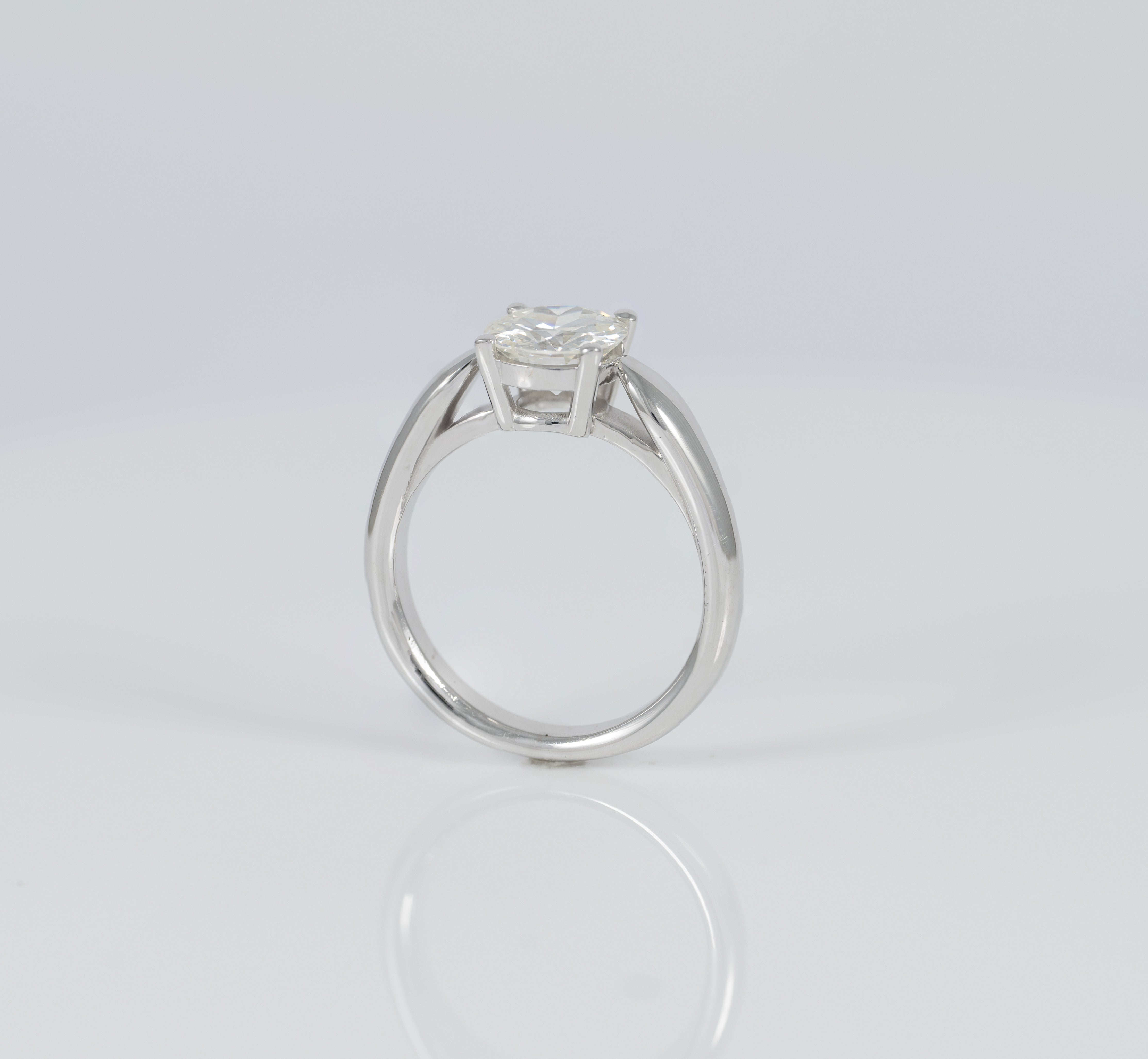 Anillo en oro blanco 18k con diamante 1.40 ct