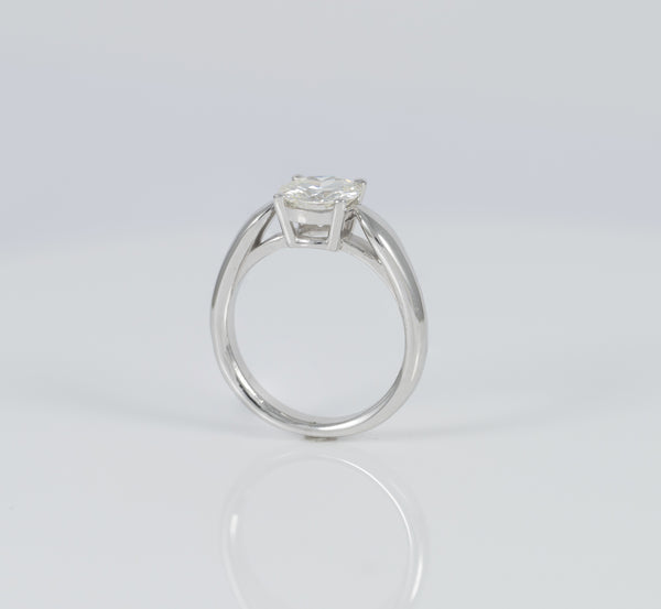 Anillo en oro blanco 18k con diamante 1.40 ct