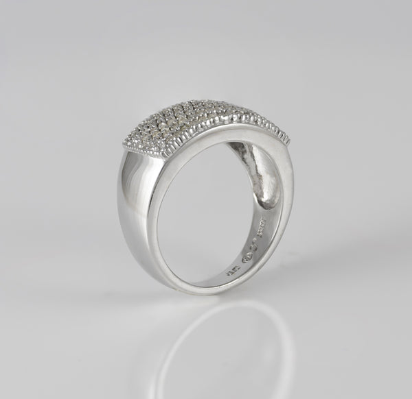 Anillo en oro blanco 18k con brillantes