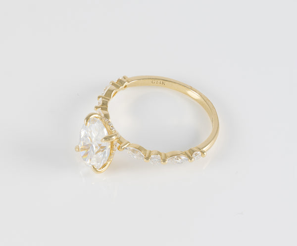 Anillo de compromiso halo oculto oro amarillo 14k con moissanita 2.5 ct