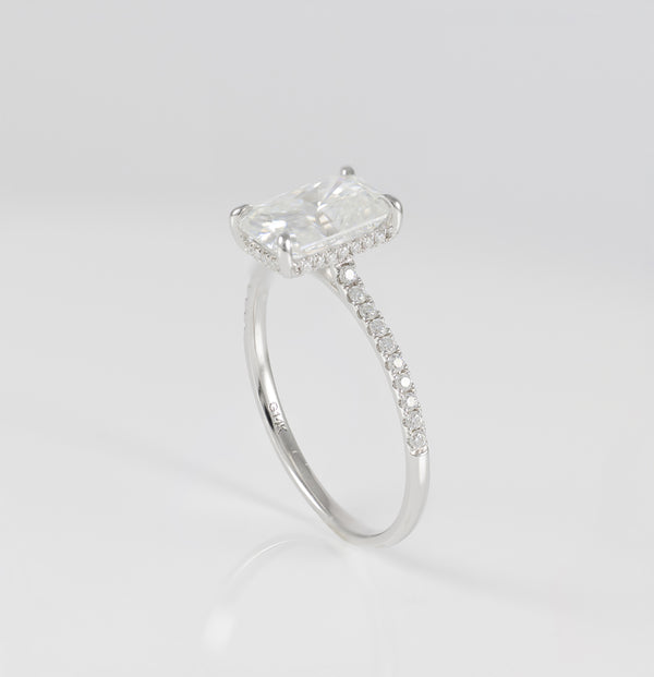 Anillo de compromiso halo oculto oro blanco 14k con moissanita 3 ct