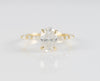 Anillo de compromiso halo oculto oro amarillo 14k con moissanita 2.5 ct