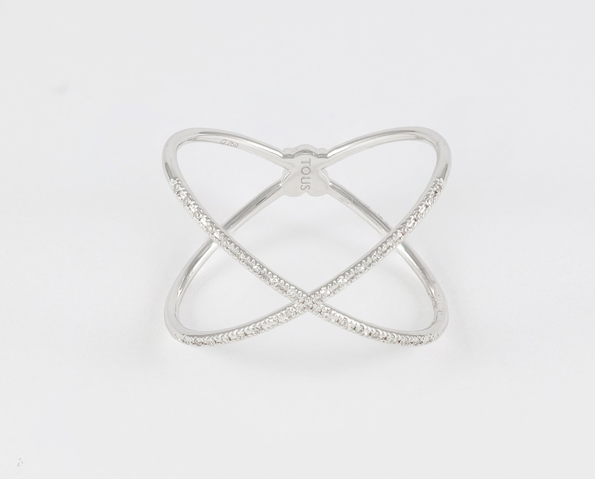 Anillo Tous Diamonds en oro blanco 18k con diamantes
