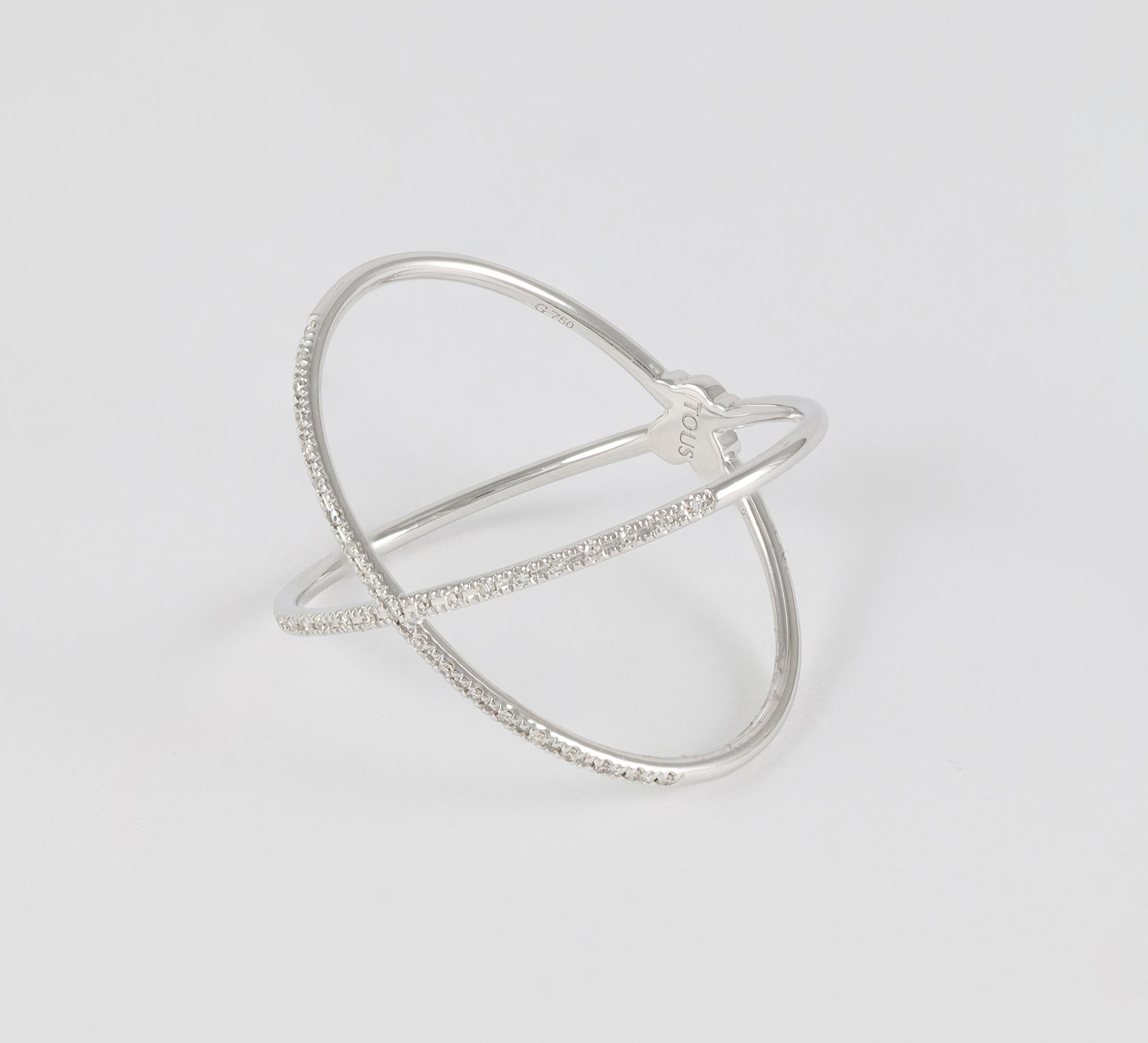 Anillo Tous Diamonds en oro blanco 18k con diamantes