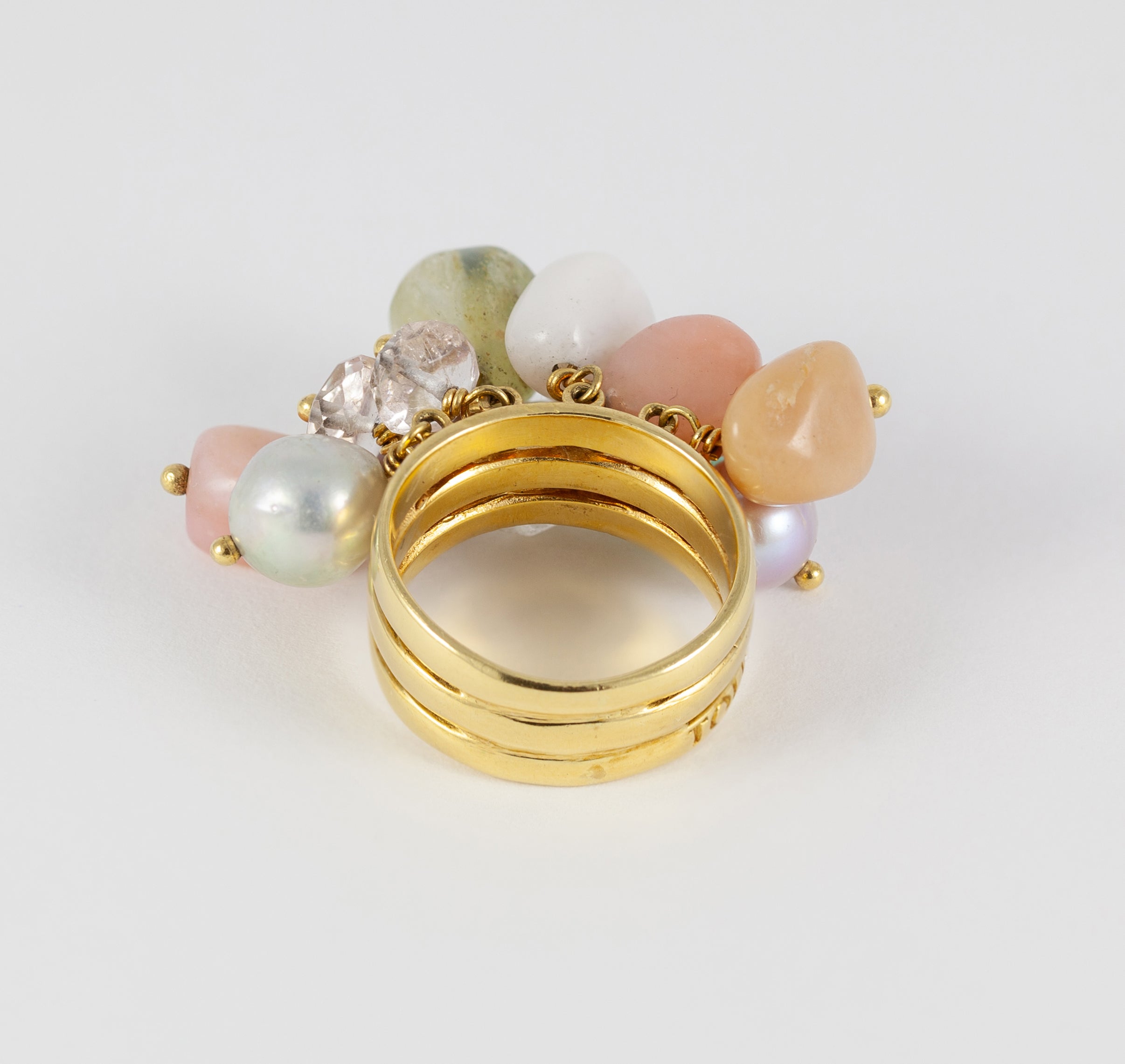 Anillo Tous en oro amarillo 18k con cuarzos y perlas