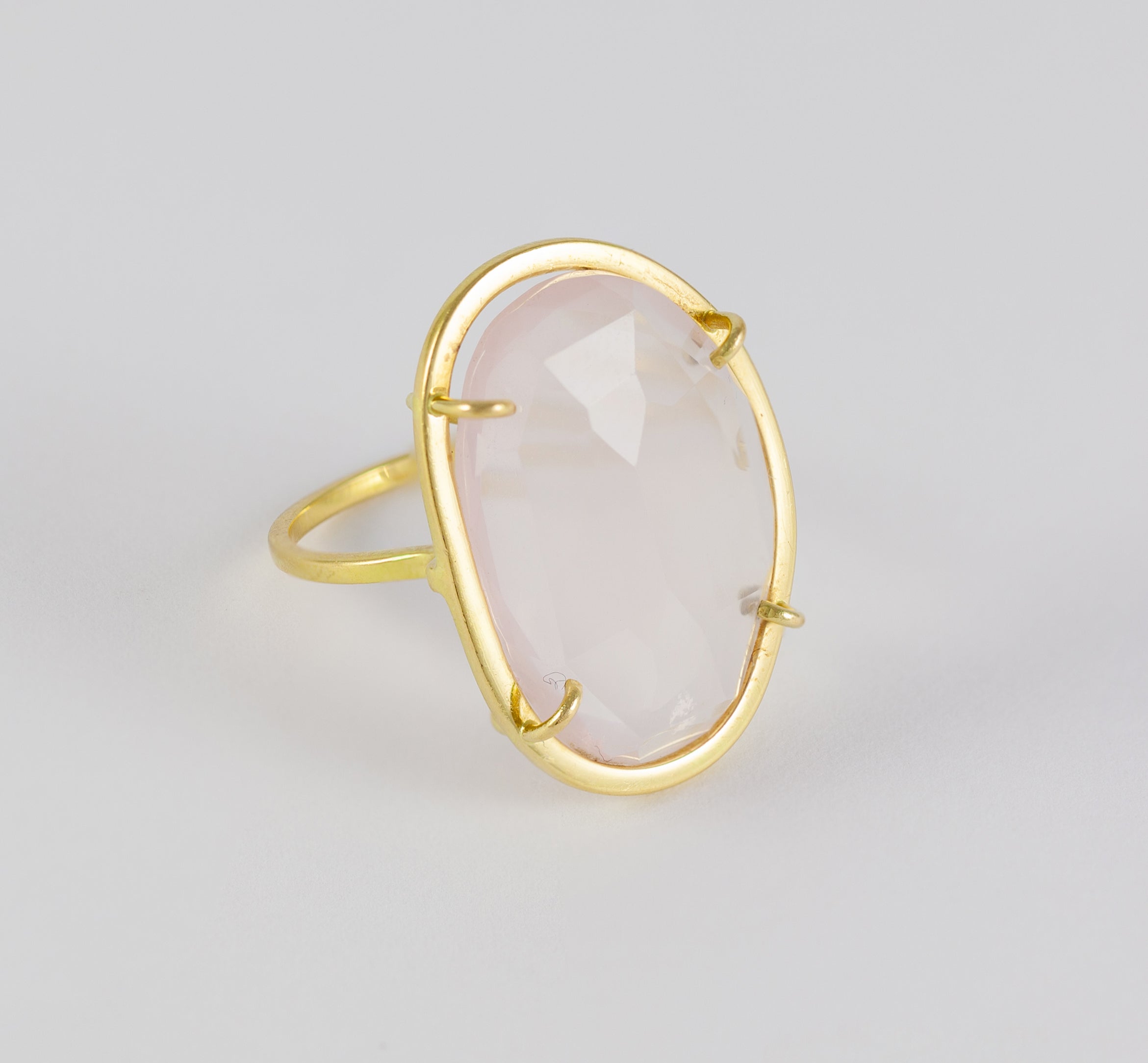 Anillo Tous Dinah en oro amarillo de 18k y ópalo rosa