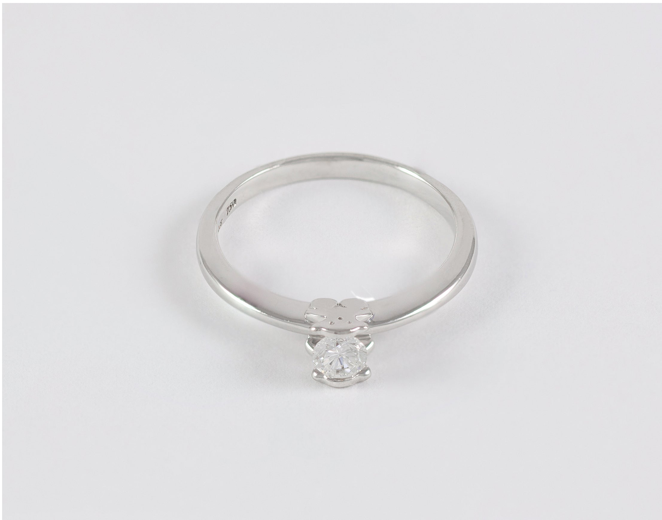 Anillo Tous en oro blanco 18k con brillante 0.25 ct