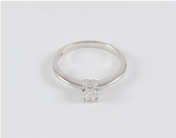 Anillo Tous en oro blanco 18k con brillante de 0.25 ct