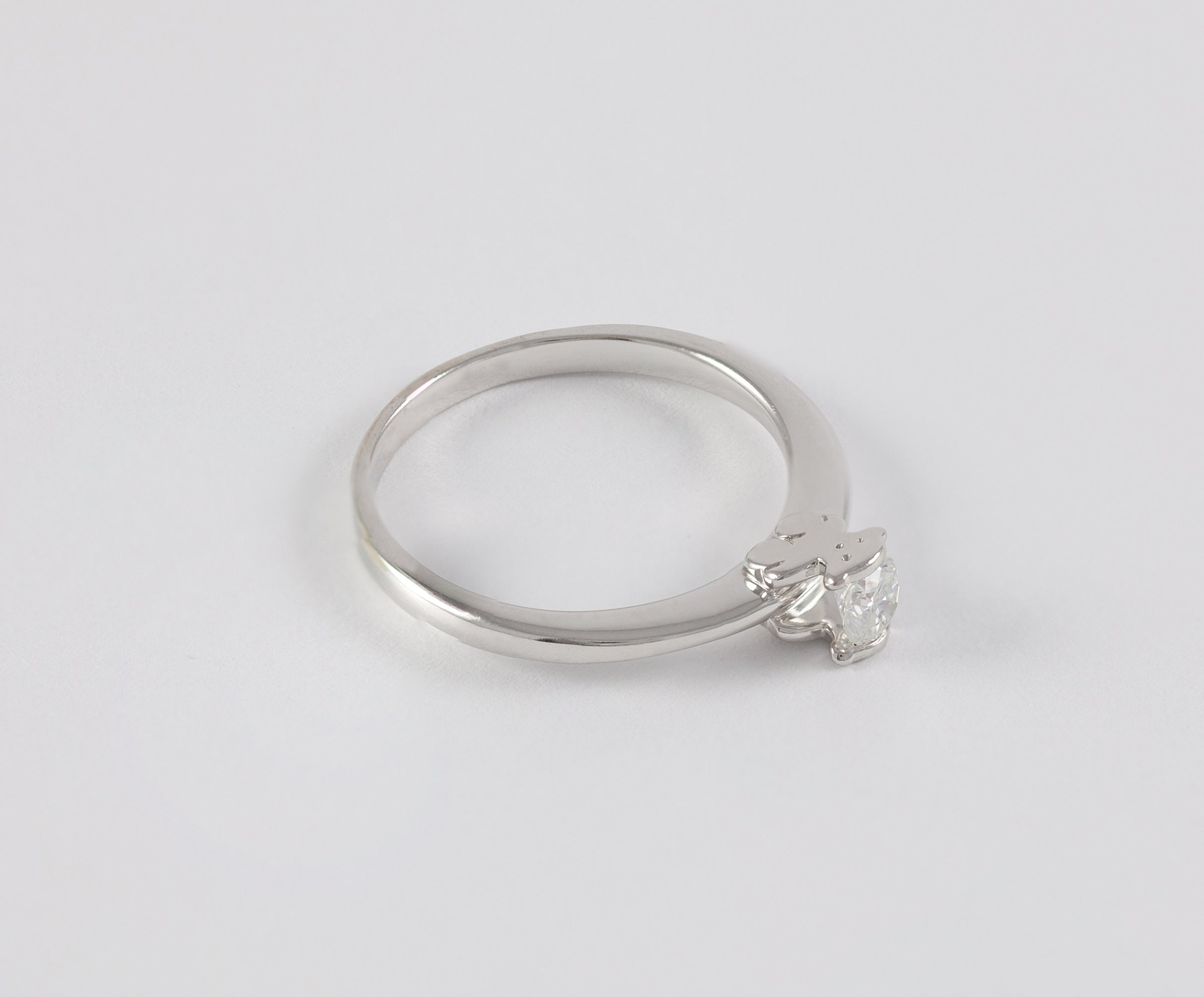 Anillo Tous en oro blanco 18k con brillante 0.25 ct