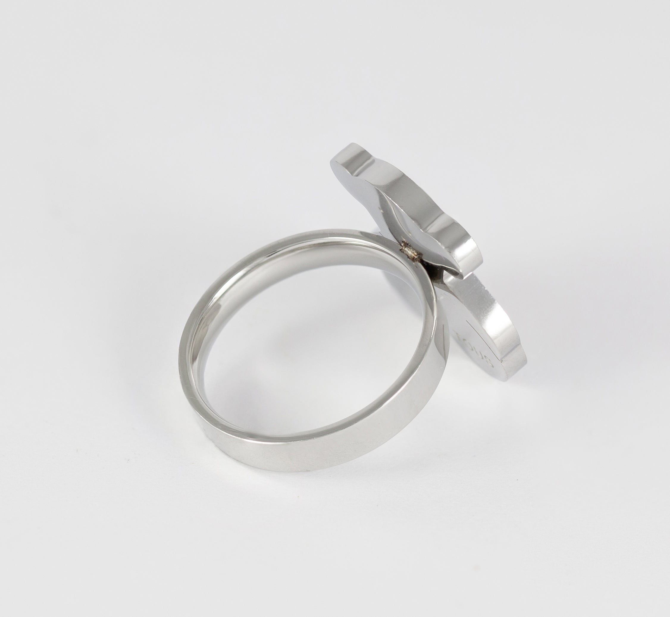 Anillo Tous en acero y esmalte