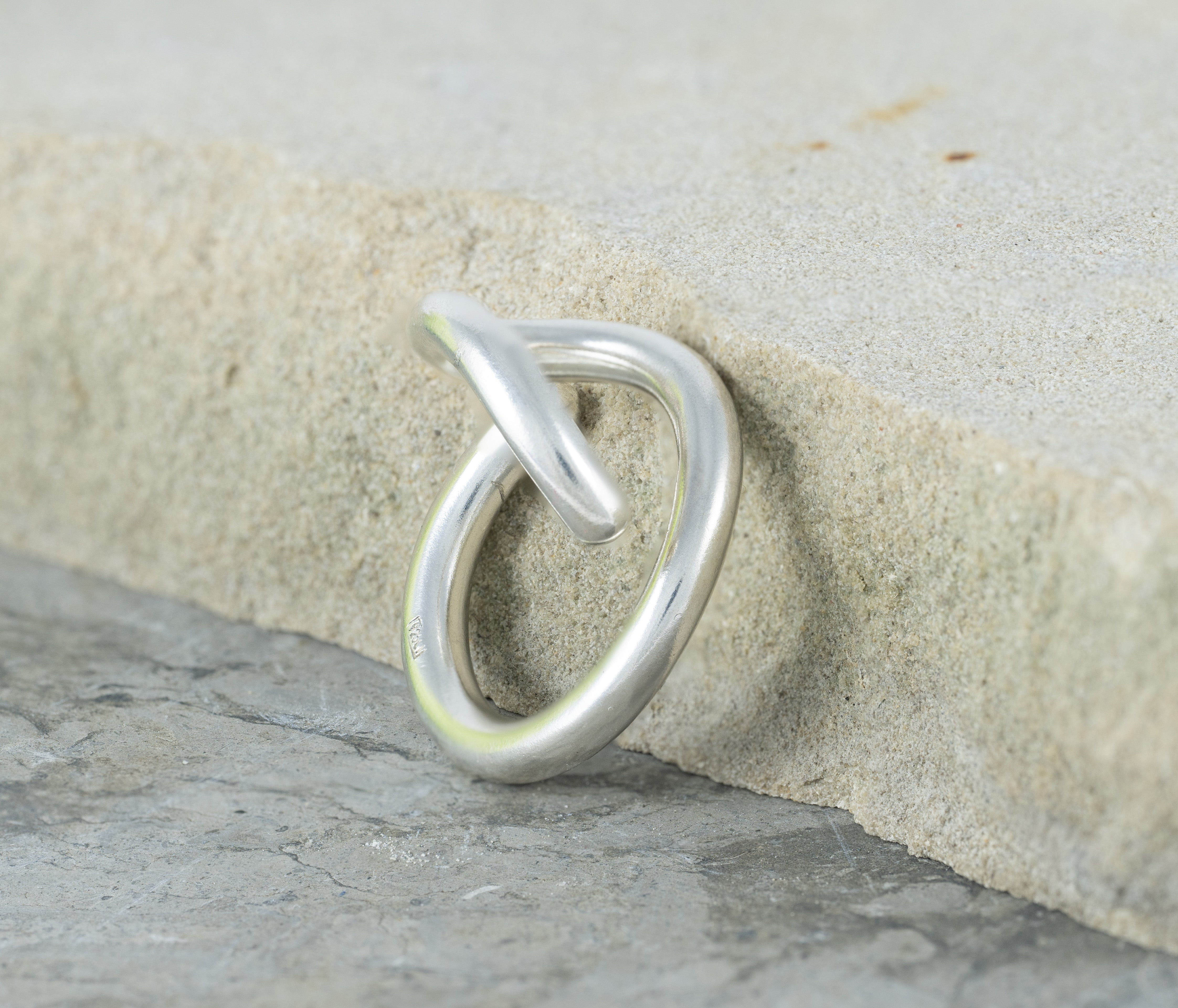 Anillo abierto Tous de plata 925 Bent