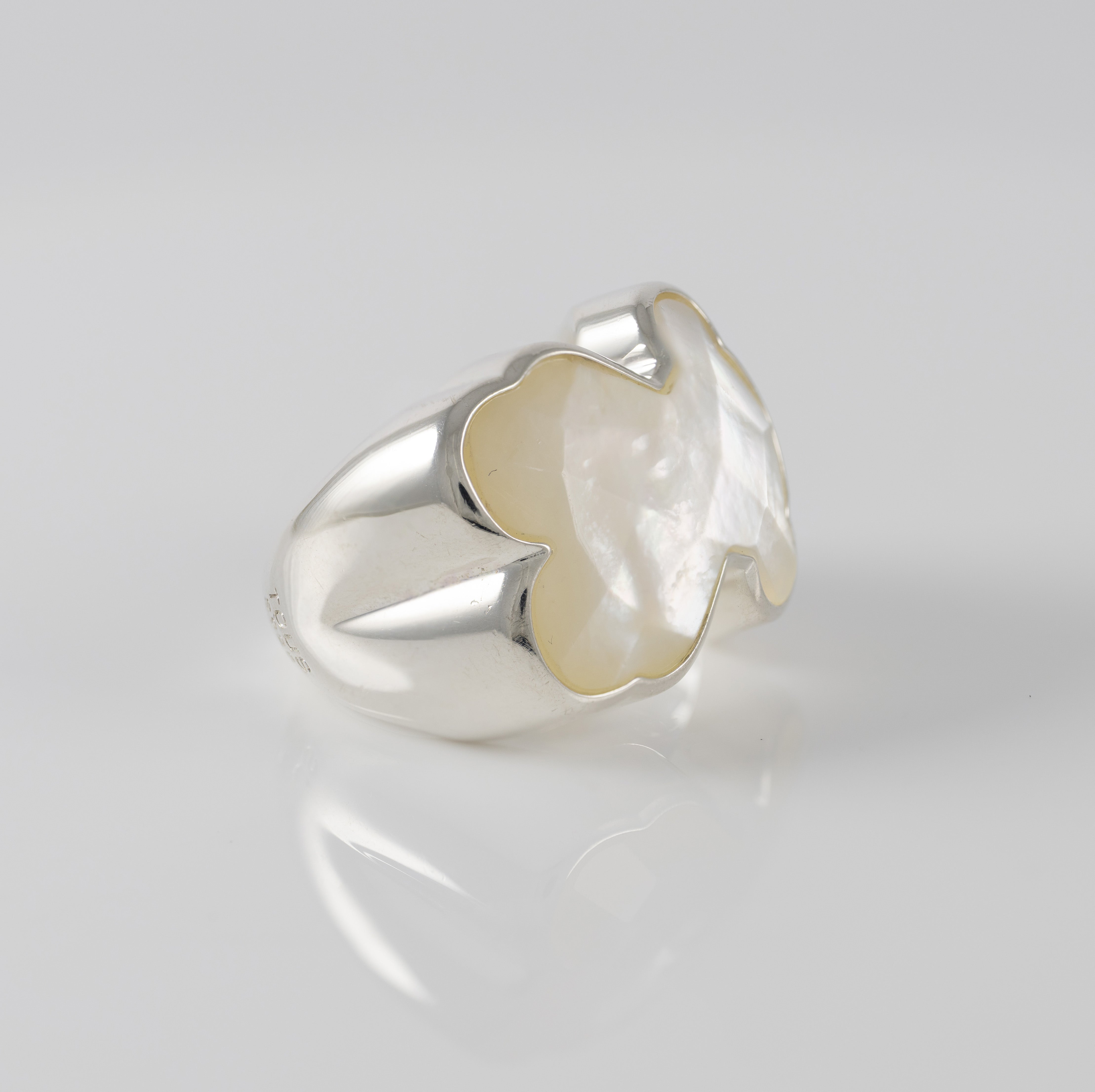Anillo Tous de plata 925 y nácar by Color