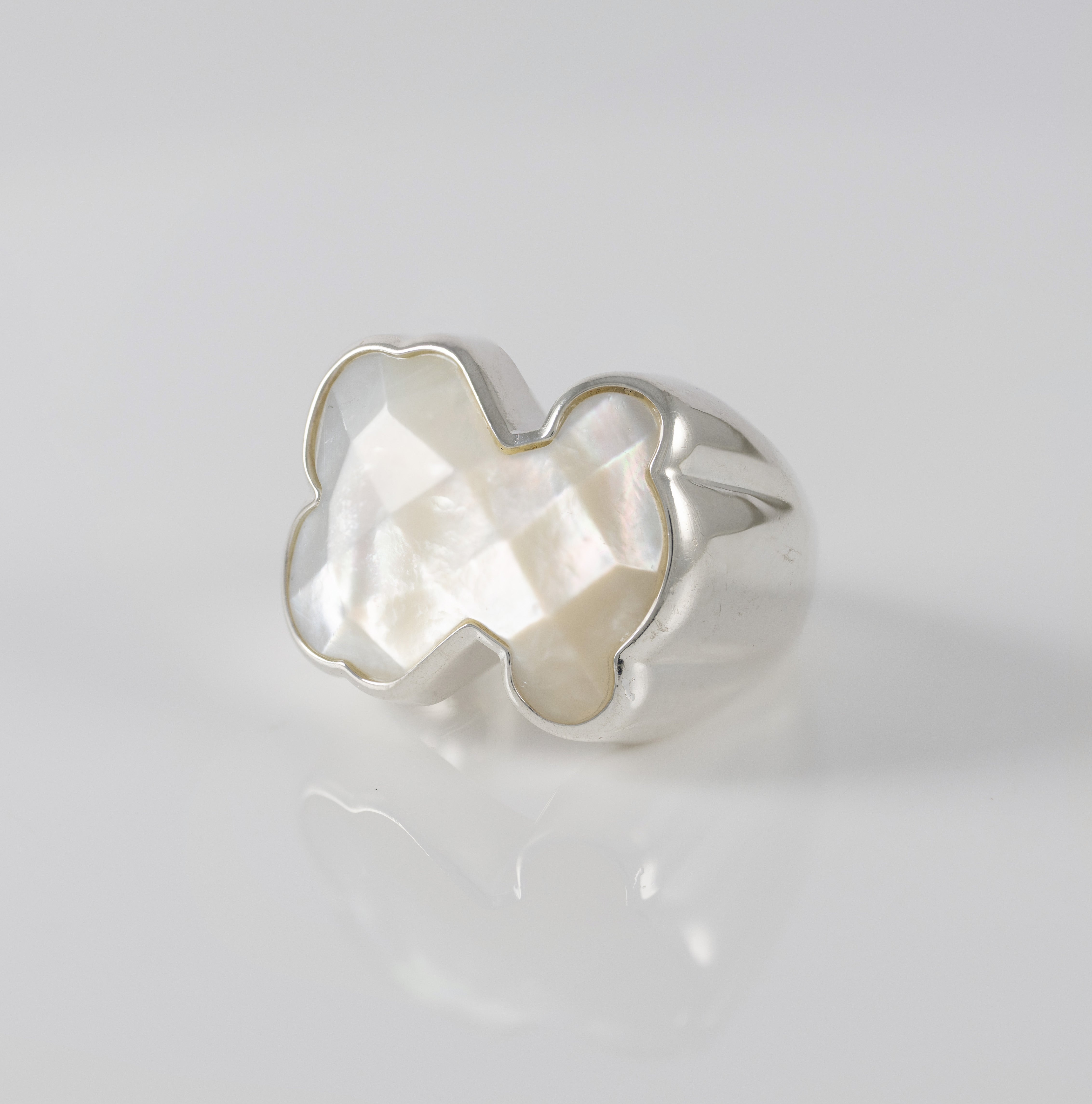 Anillo Tous de plata 925 y nácar by Color