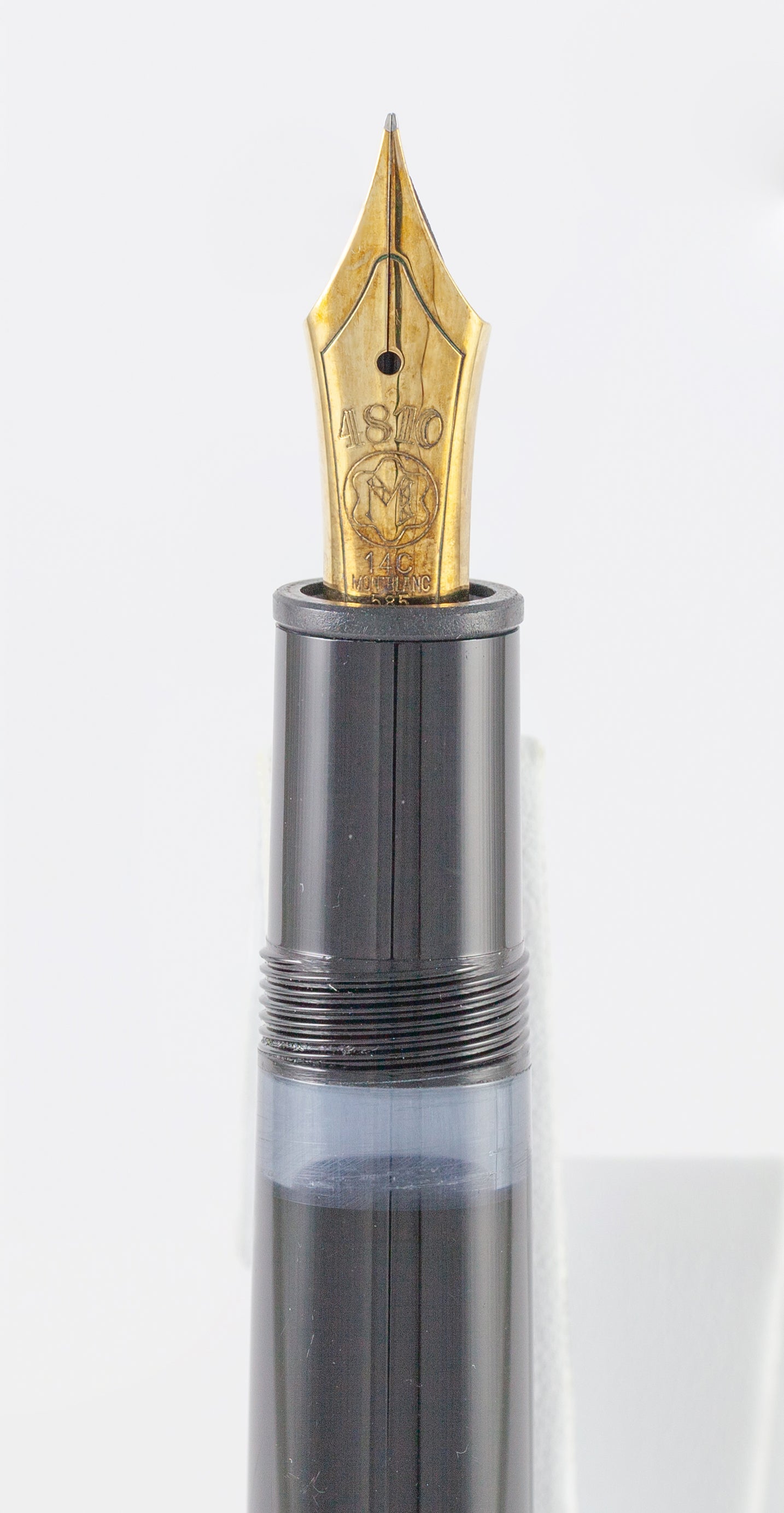 Montblanc Meisterstück 146 Fountain Pen 14k