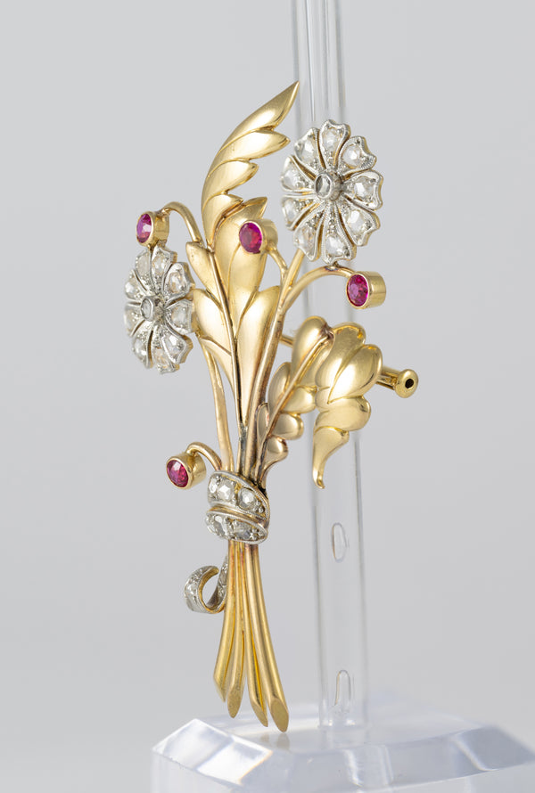 Broche antiguo en oro amarillo 18k con diamantes y amatistas(rosas de Francia)