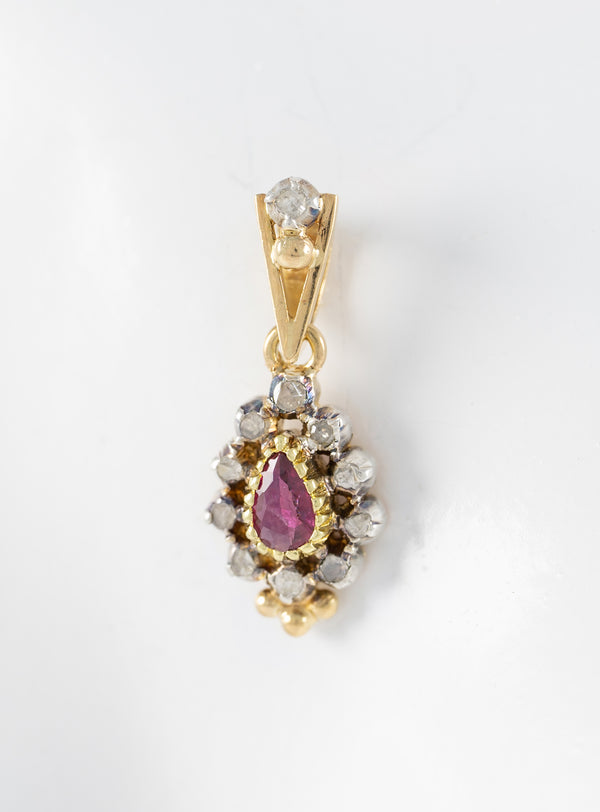 Colgante antiguo en oro amarillo 18k diamantes y granate